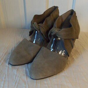 Eileen Fisher Mary Twist Front Suede Pumps Tan sz 11